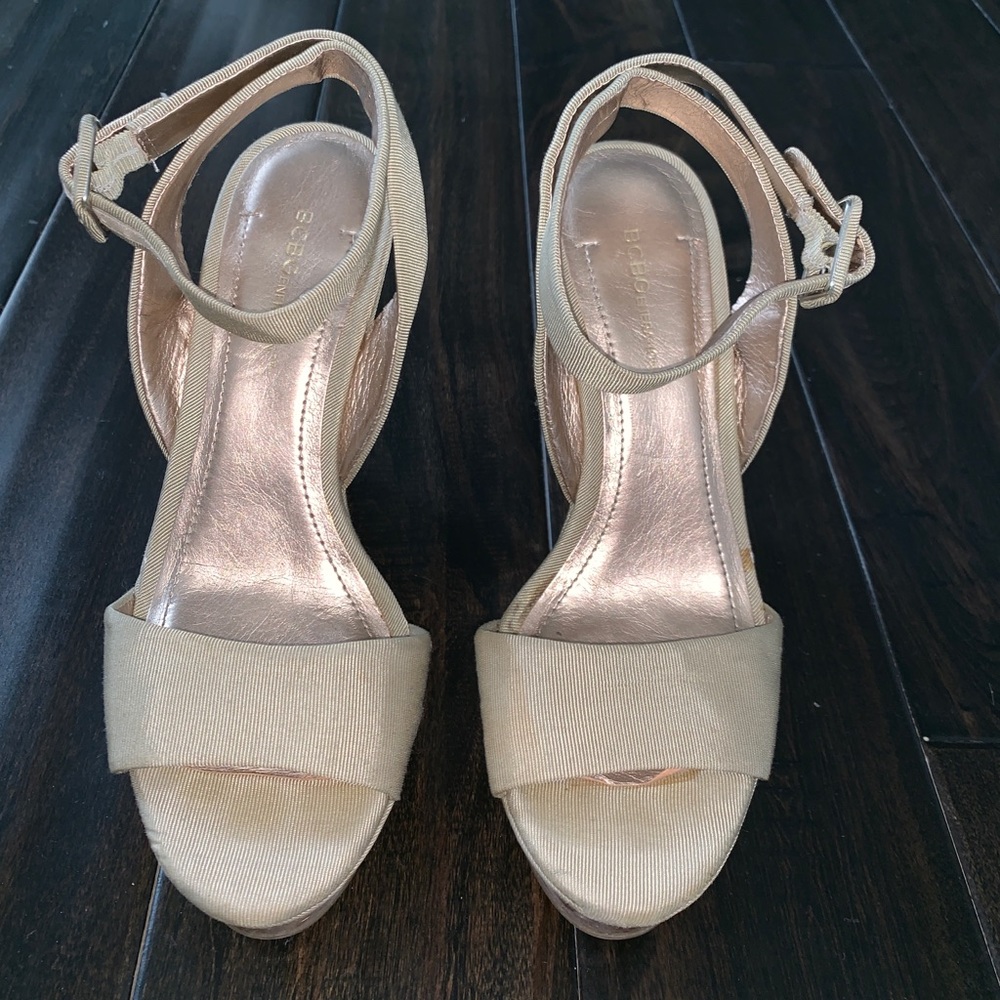 BCBG MAXMAZIRA  SANDALS 7.5